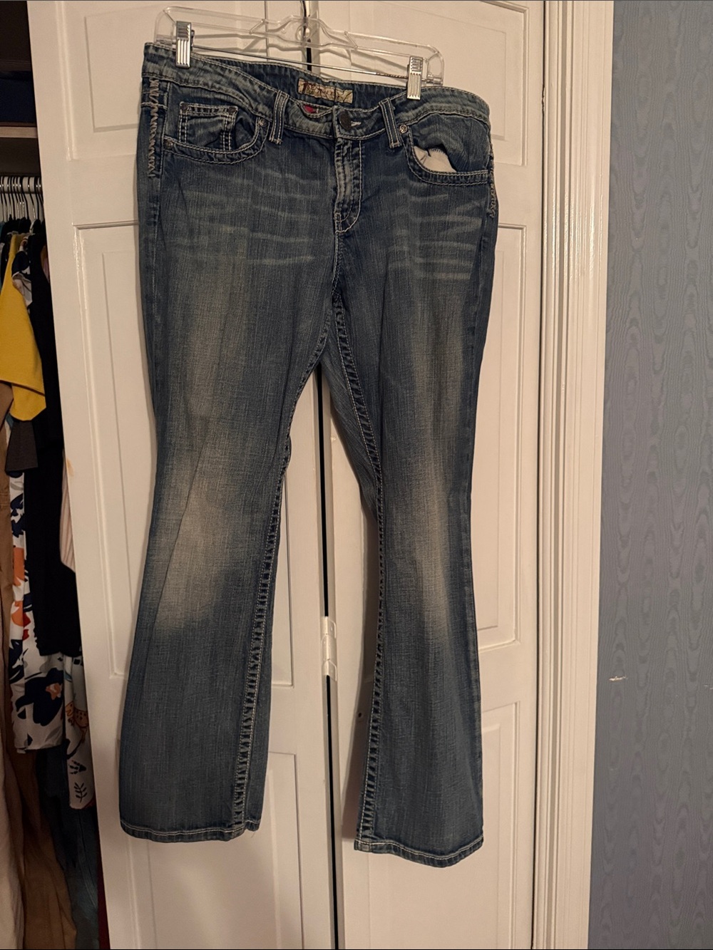 BKE Women's Light Wash Blue Skinny Jeans